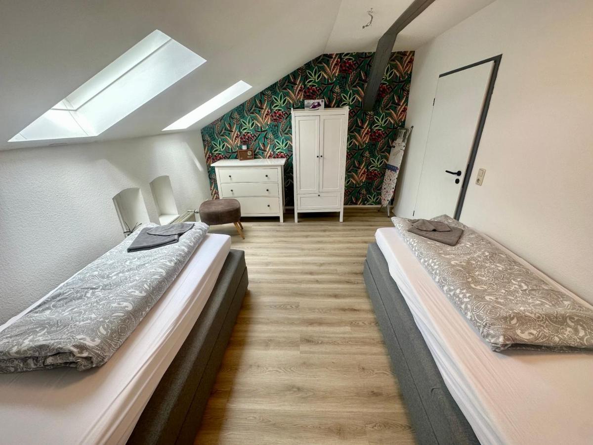 Apartment Zum Bunten Schmetterling Inkl. Parkplatz エアフルト エクステリア 写真